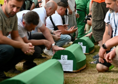 Bolni uzdasi u Potočarima: Tabuti žrtava genocida izneseni na musalu Memorijalnog centra
